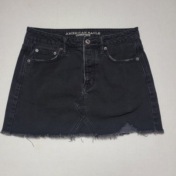 American Eagle Black Hi-Rise Festival Mini Skirt SZ 4 - Picture 1 of 5